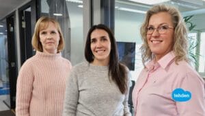 Tehdenin käyttöönottotiimi.